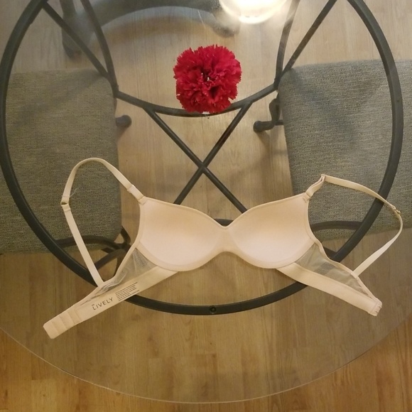 Lively No Underwire Push Up Bra - Picture 2 of 3